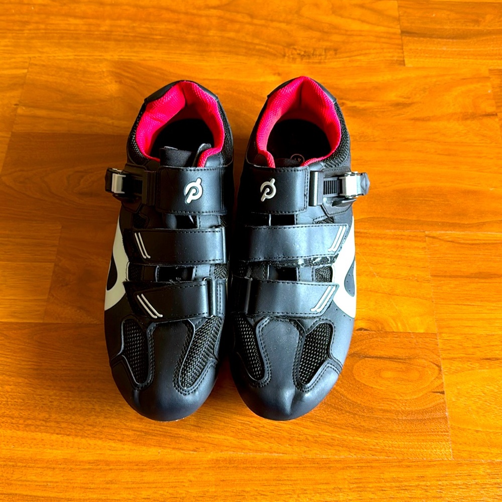 Peloton spin shoes